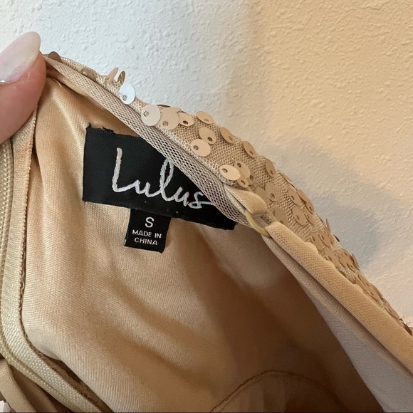 Lulu’s Gold Sequin Maxi Dress V-Neck Front Small - Picture 11 of 12